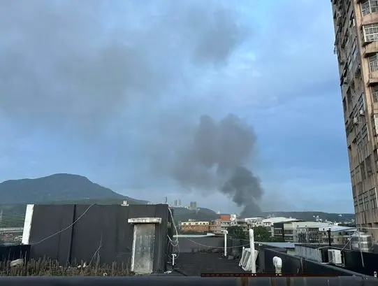 ▲ 18日新北發生死亡火警，一位24位男性被尋獲時已成焦屍。（圖／翻攝畫面）