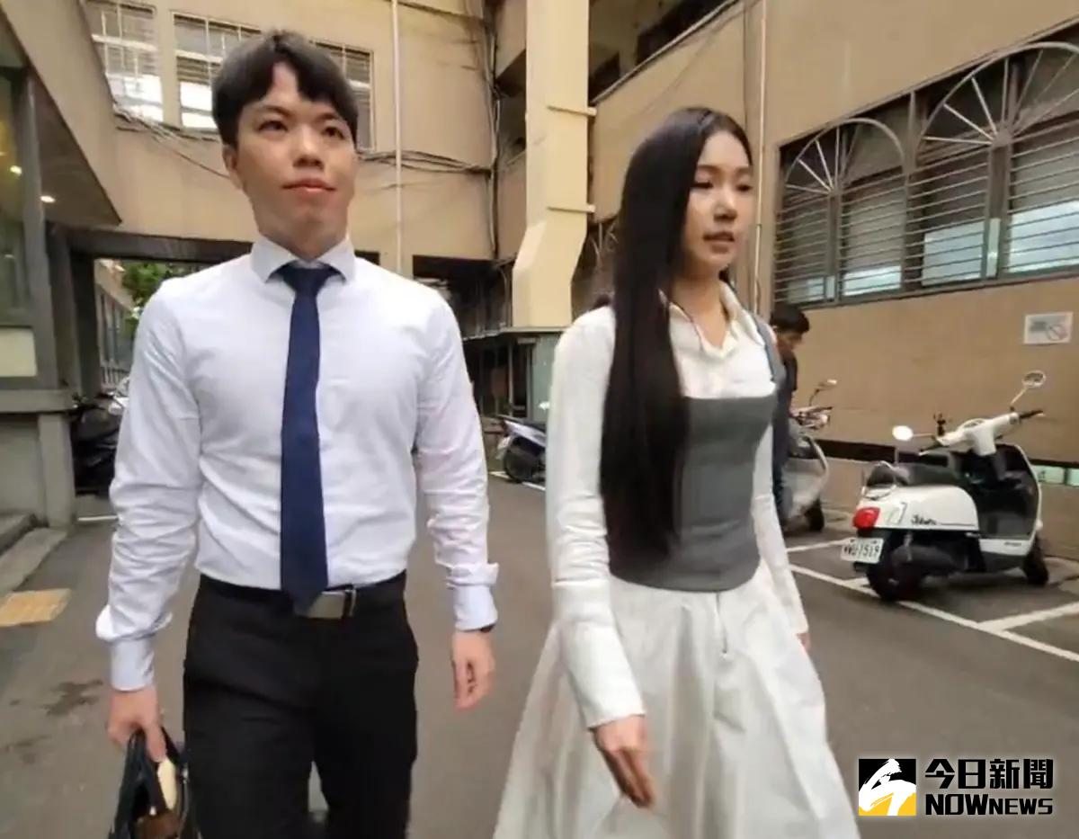 ▲ 百萬YouTuber「眾量級」Andy老師、家寧從愛侶變怨偶，為頻道所有權、財務鬧上法院，家寧出庭完後簡單接受媒體採訪。（圖／翻攝畫面）