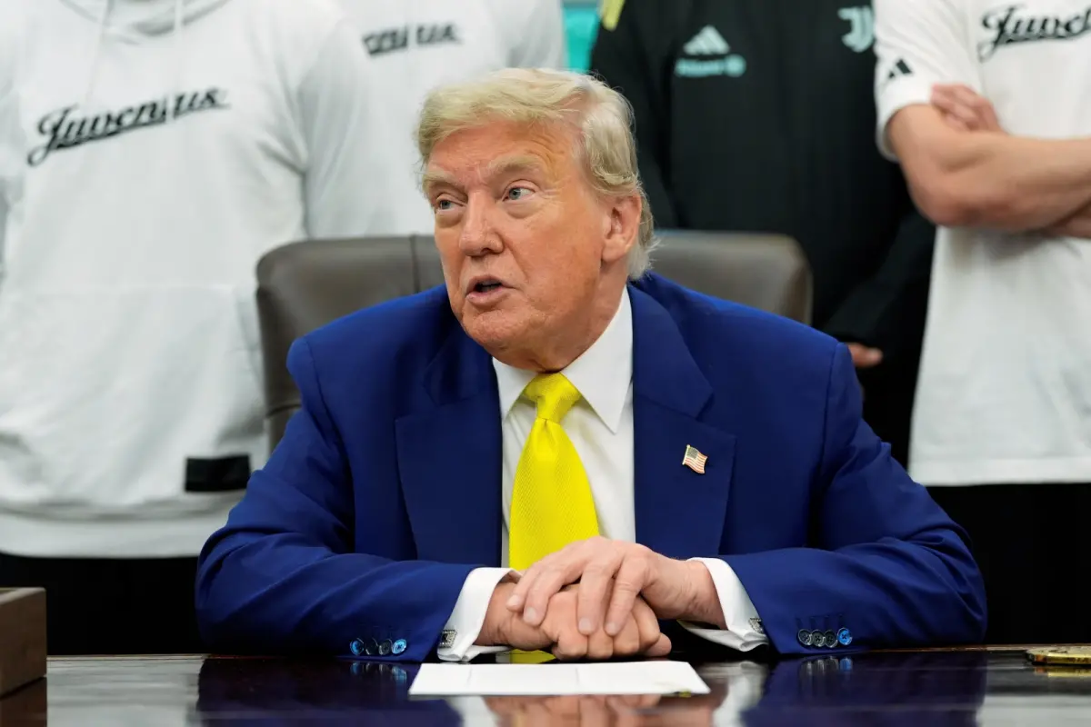 ▲美國總統川普於當地時間23日晚間，宣布以色列、伊朗停火，但不到一個小時，伊朗又對以色列開火，以色列也發動反擊。（圖／美聯社／達志影像）