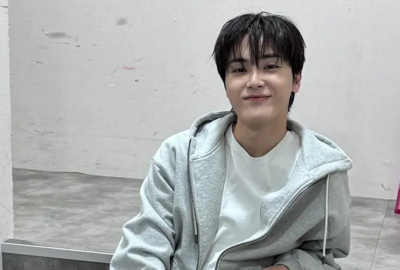 ▲周鶴年（如圖）退團THE BOYZ成員道歉，但韓粉跟日粉反應卻差超多，韓粉怒罵「太噁心」，日粉竟直呼「這沒什麼」。（圖／周鶴年IG）