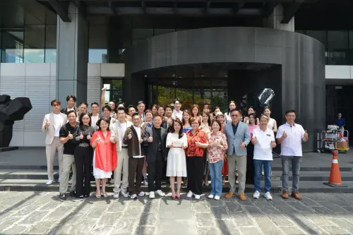 ▲《百味人生》隆重開鏡！陳珮騏時隔一年回歸，謝承均升級演爸爸。（圖／三立提供）