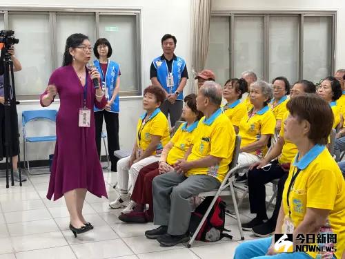 ▲中山醫學大學攜手聲樂家廖淑玲，首創「樂齡增肌Do Re Mi」喉部肌力歌唱訓練課程。（圖／記 者金武鳳攝，2025.6.19)