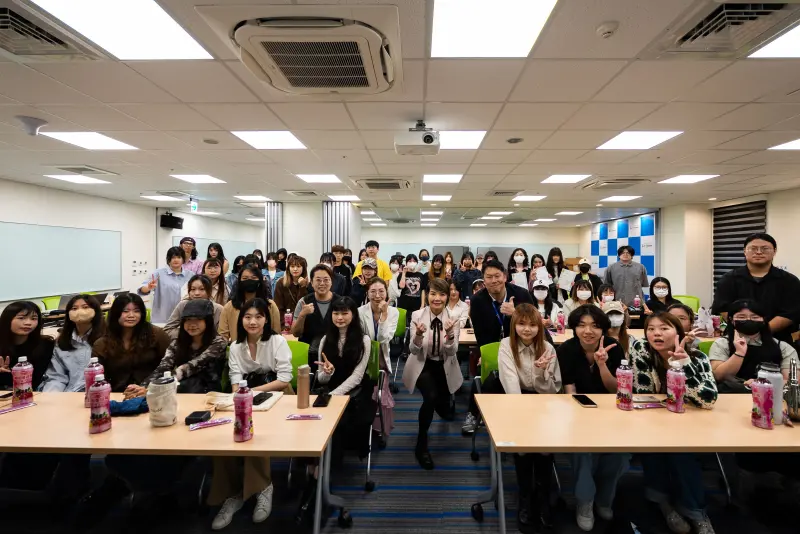 ▲嶺東科大攜手LaLaport台中舉辦週年慶前集客活動企劃實戰比稿，學生參與踴躍。（圖／嶺東科大提供）