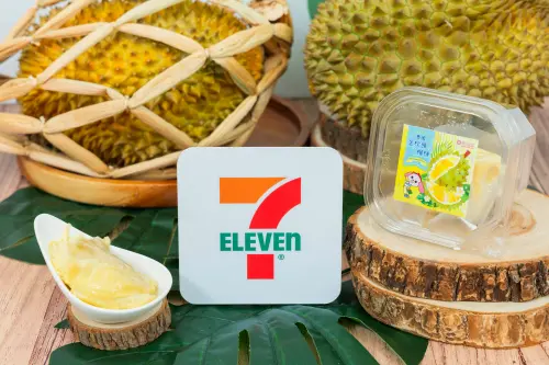 ▲7-11門市切片水果首度引進「泰國金枕頭榴槤杯」，每杯售價139元，7月上旬限量上市。（圖／7-11提供）