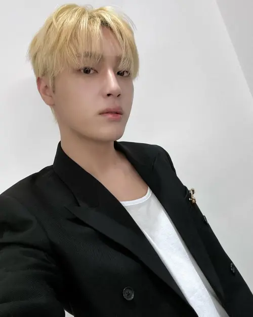 ▲▼周鶴年退出THE BOYZ，發文承認參加酒局，但沒有花錢買春明日花綺羅。（圖／周鶴年IG）