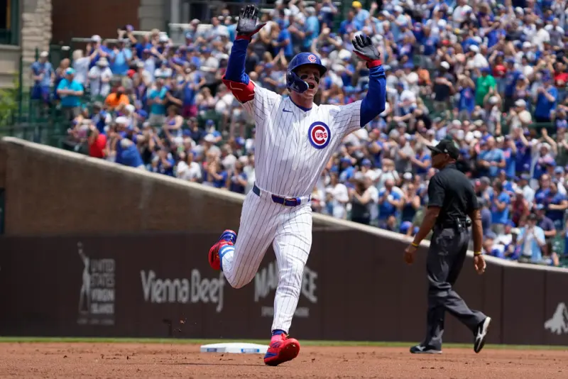 ▲MLB芝加哥小熊新星「PCA」Pete Crow-Armstrong在今（20）日主場對上密爾瓦基釀酒人的比賽，於1局下敲出本季第20轟，達成「20轟20盜」紀錄，寫下聯盟第4快紀錄。（圖／美聯社／達志影像）