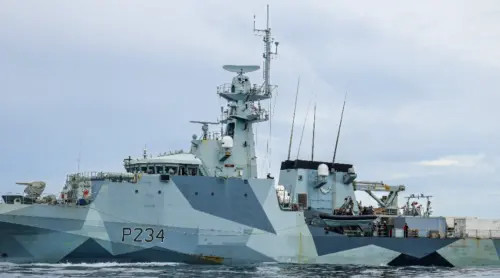 不只日本艦艇！英國巡邏艦也通過台海　解放軍東部戰區回應了
