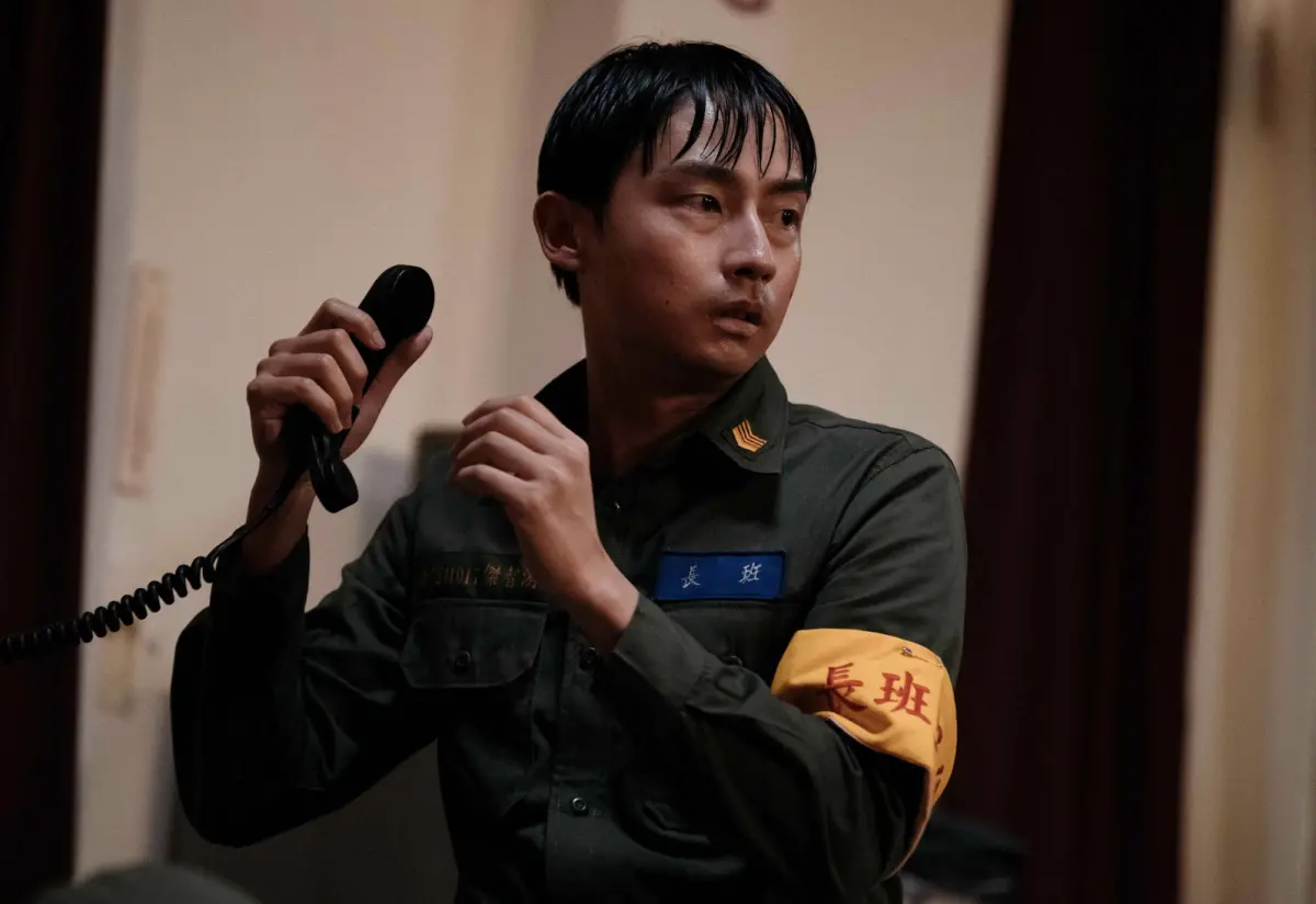 ▲大鶴透露自己因為氣胸被驗退，因此無法當兵，想爭取關於軍旅生活的實境節目也被刷掉，終於藉由演出《閩江船事件》能夠彌補沒有當過兵的遺憾。（圖／沉默老兵電影提供）