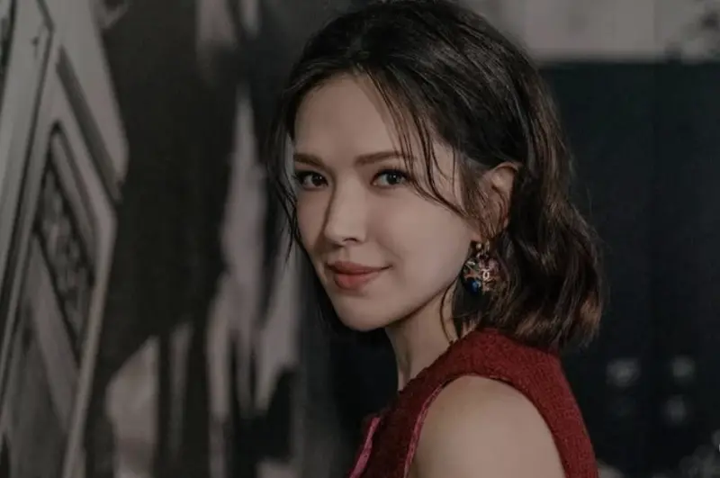 ▲許瑋甯（如圖）和邱澤結婚3年，傳出懷孕喜訊，在和邱澤互許終生之前，許瑋甯曾和阮經天談了8年戀愛，最後因為受不了男方桃花太旺分手。（圖／許瑋甯IG）