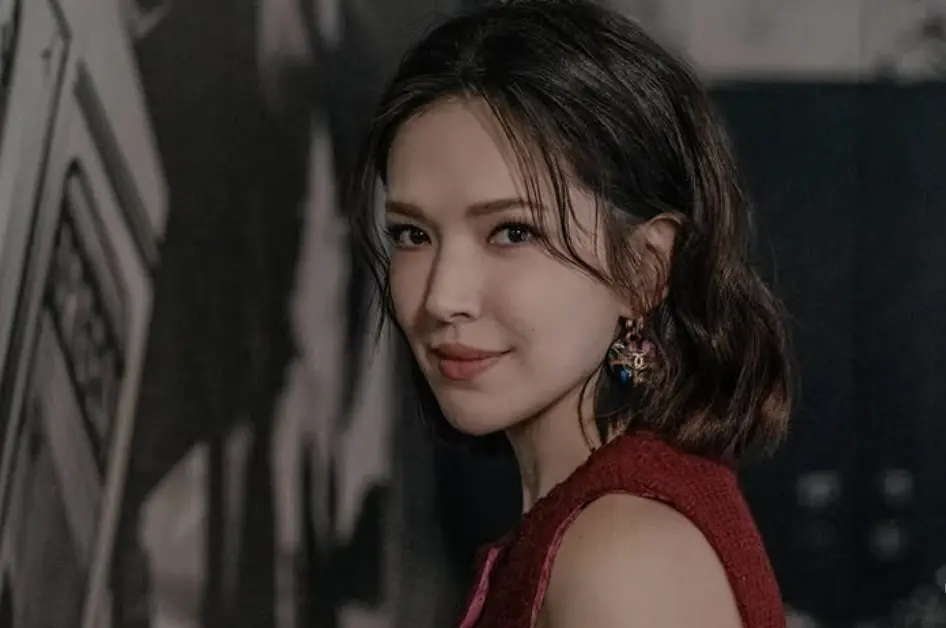 ▲許瑋甯14日公開生子喜訊，今日則在IG曬出2張自拍照，只見41歲的許瑋甯狀態極佳，氣色好到嚇人。（圖／許瑋甯IG@anno8o7）