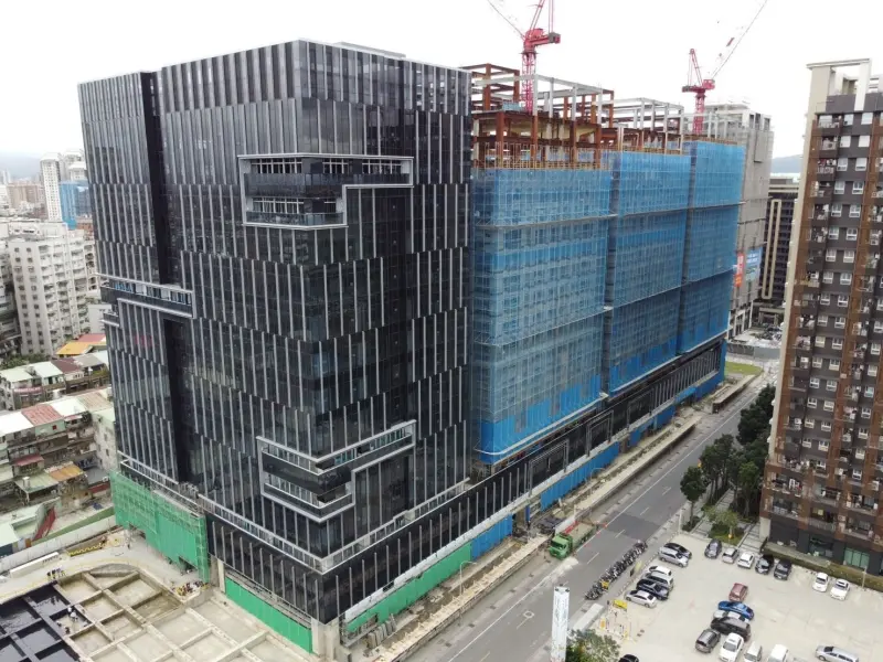 ▲近一年來七都預售屋各坪數帶交易占比，發現全台20-30坪的預售屋占比逼近四成，為全台預售交易主流。（圖／永慶房產集團提供）