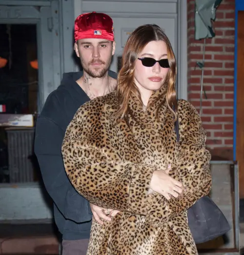 ▲小賈斯汀（左）與海莉已經結婚、生子，卻還是一直被扯進和前女友的不和風波中。（圖／美聯社／達志影像）