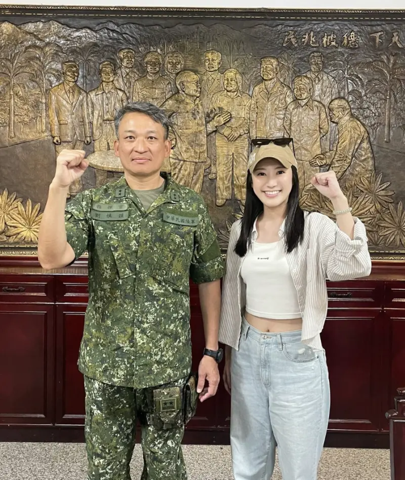 <p>▲國民黨市議員耿葳與市議會同仁赴馬祖勞軍。(圖/翻攝自耿葳臉書)</p>