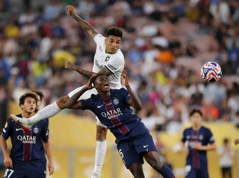 ▲世俱盃驚天爆冷！巴黎聖日耳曼0:1慘敗巴西黑馬博塔弗戈，晉級之路拉警報。（圖／路透／達志影像）