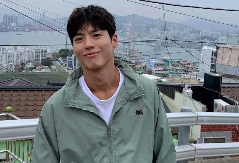 ▲朴寶劍（如圖）即將在8月17日在高雄舉行見面會，今（20）日票價出爐，6月22日這類人可優先搶票。（圖／朴寶劍IG）