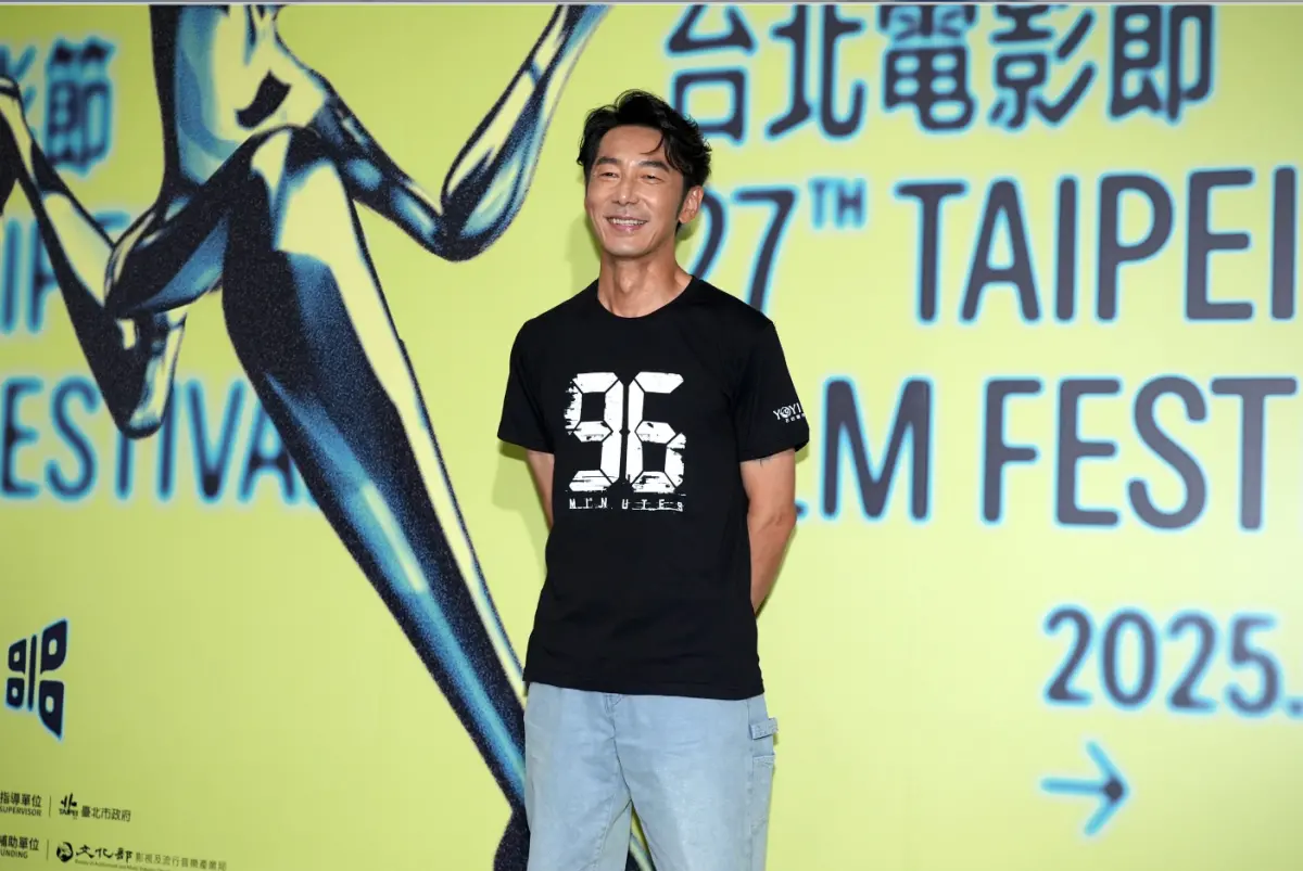 ▲藝人李李仁（如圖）、鍾欣凌今（5）日晚間出席北影27頒獎典禮，頒獎時兩人同時喊出不同人名，讓入圍者楊貴媚與姚以緹當場表情尷尬，畫面全被拍下。（圖／記者嚴俊強攝）