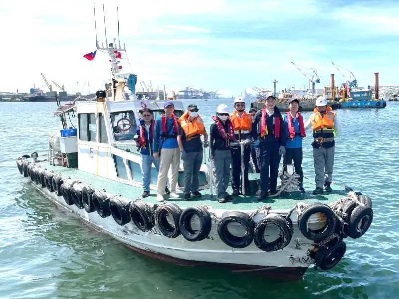 ▲高雄市政府海洋局舉辦114年高雄港聯合海域稽查作業。(圖／高雄市政府海洋局提供)