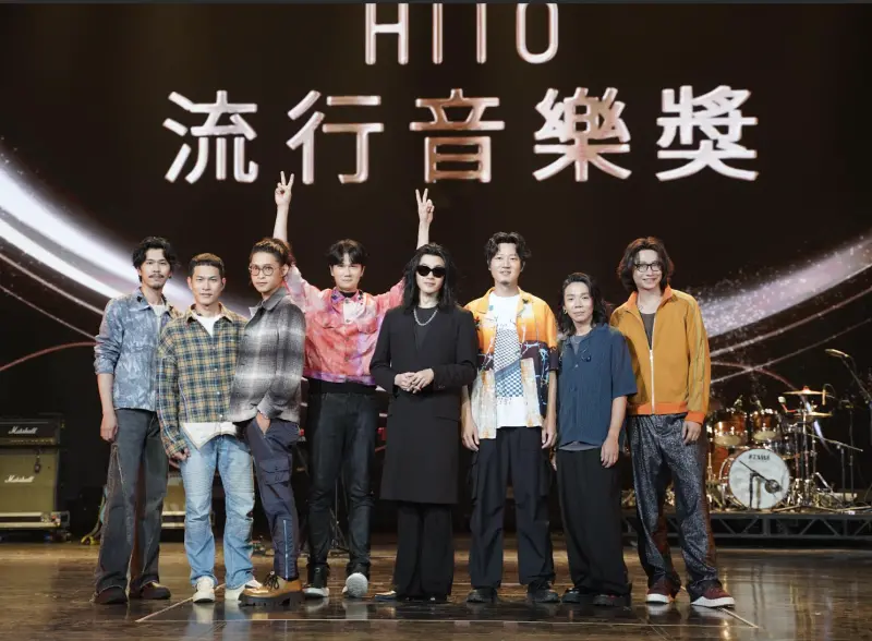 ▲Hit Fm聯播網邀來宇宙人、麋先生擔任2025 hito流行音樂獎頒獎典禮的開場表演嘉賓，將為典禮熱鬧揭開序幕。但他們還是自嘲比起壓軸的蔡依林，恐怕在台上接吻也沒版面。（圖／Hit Fm聯播網提供）