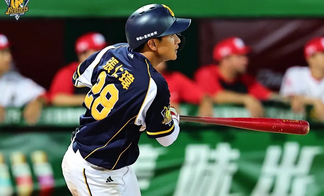 ▲中信兄弟張仁瑋把握得點圈機會，敲出超前比分的致勝安打，賽後獲選為單場MVP。（圖／中信兄弟提供）