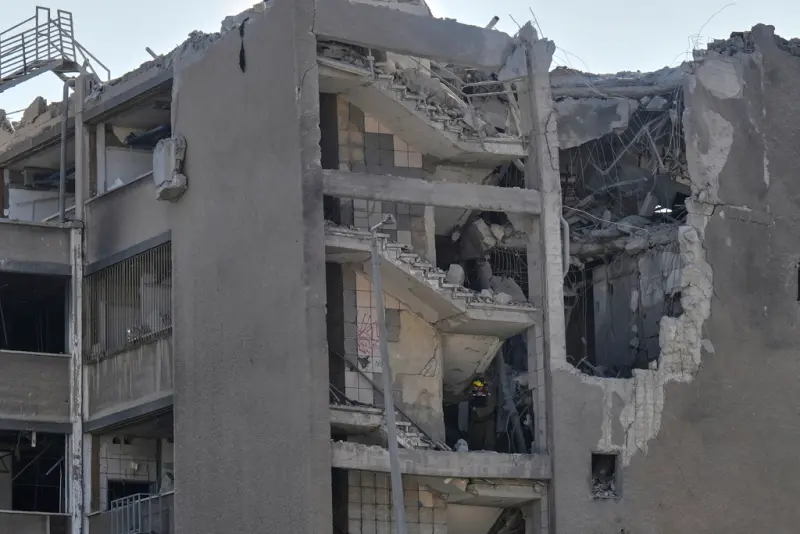 ▲在美國襲擊伊朗核設施後，以色列宣布關閉領空。圖為以色列海法。（圖／美聯社／達志影像）