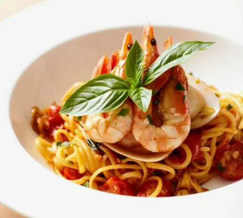 ▲義大利名廚安東尼 (Antonio Tardi)客座台北遠東香格里拉，帶來許多經典義大利菜。（圖／台北遠東提供）