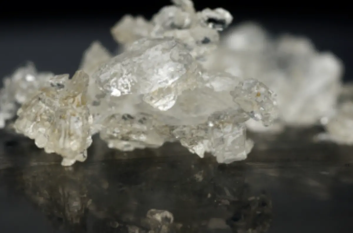 ▲台中一名徐姓男子長期在孩童面前吸食安非他命，造成孩童身心發展嚴重異常。（示意圖／取自刑事警察局）