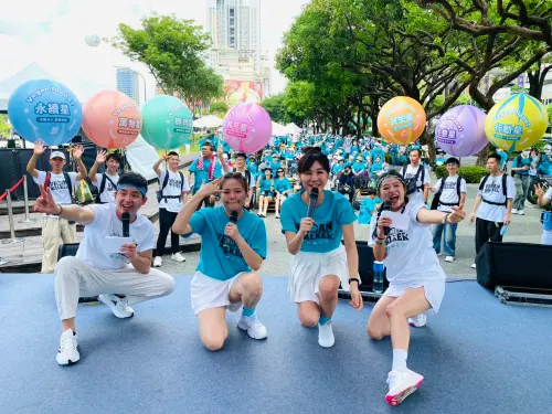 亞洲純素市集今、明秋紅谷登場 超強「食安守門員」首度曝光 ▲「Vegan有型,永續超行」健走嘉年華,今日清晨7時在台中市政府前廣場鳴笛啟動,逾2千人參與。(圖/主辦單位提供)