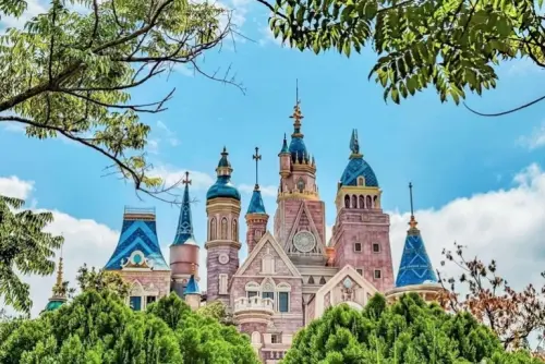 ▲有「台版迪士尼城堡」美稱的「歐樂沃築夢城堡 Otherworld」近日官網上線,即將在2025年暑假開始試營運啦!(圖/歐樂沃築夢城堡官網) ▲有「台版迪士尼城堡」美稱的「歐樂沃築夢城堡 Otherworld」近日官網上線,即將在2025年暑假開始試營運啦!(圖/歐樂沃築夢城堡官網)