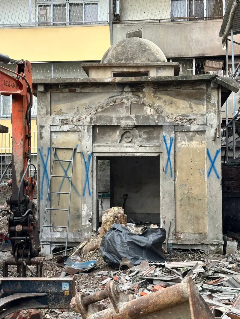 ▲中市中區錢櫃對面巷弄內，意外發現一棟造型獨特的老建築(圖／文化局提供2025.6.22)