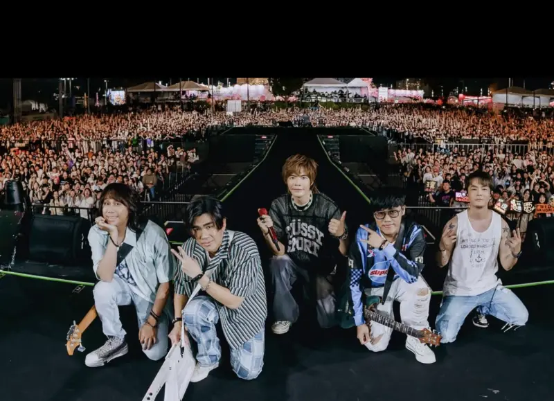 ▲八三夭將於8月30日（週六）晚間7點半在高雄巨蛋開唱，門票於7月11日中午12點在KKTIX開放星展信用卡、簽帳金融卡友搶先購，7月12日中午12點在KKTIX、全家便利商店的FamiPort 全面開賣。（圖／摘自八三夭IG）