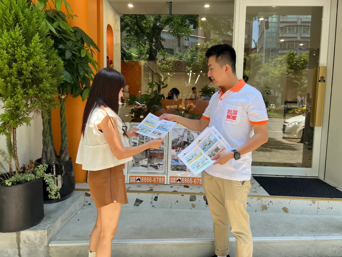 ▲颱風過後是看房的好時機嗎？專家表示，民眾在颱風過後賞屋，可以特別注意「窗邊」、「增建」和「地下室」，另外還能利用官方資訊收集情報，才不用擔心買到淹水屋。（示意圖／台灣房屋提供）