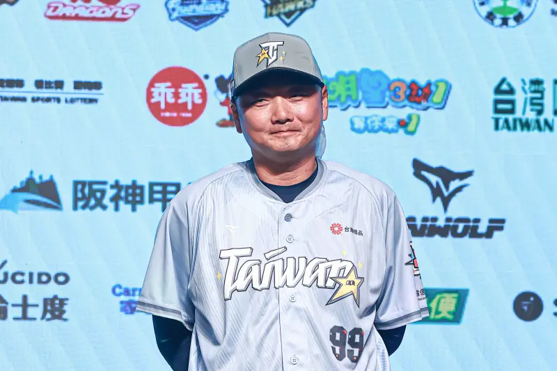 ▲WBC中華隊總教練曾豪駒，談到明年參賽人選，透露這次有特別關注幾位中職年輕選手，包含中信兄弟王牌鄭浩均、台鋼雄鷹終結者林詩翔是重點觀察對象，希望他們下半季可以維持火燙的近況。（圖／記者葉政勳攝，2025.06.23）