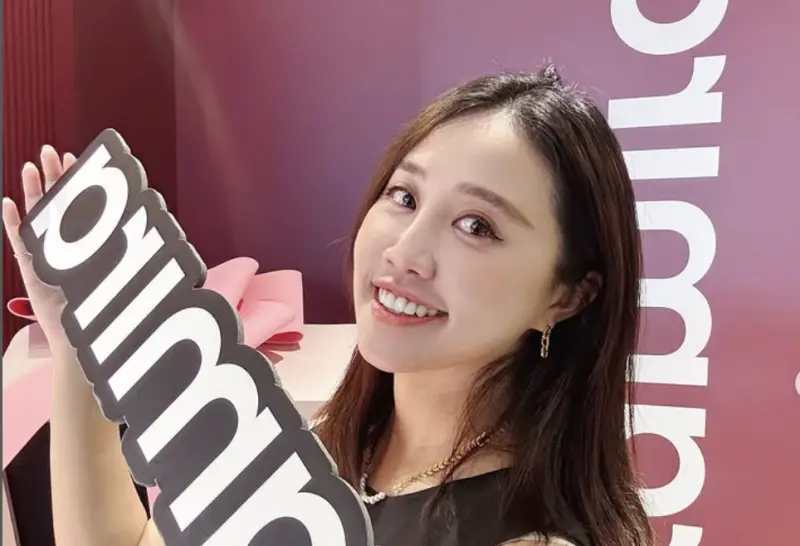 ▲「在不瘋狂就等死」前成員亞亞宣布懷孕，目前已經3個月，在遇到老公之前，單身近6年，沒想到祭改完就遇到真愛，讓她覺得不可思議。（圖／翻攝自亞亞IG）