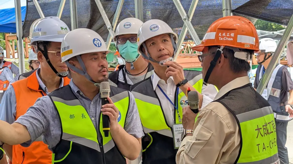 ▲勞動部長洪申翰今出席「高氣溫作業熱危害預防示範觀摩會」。（圖／勞動部提供）