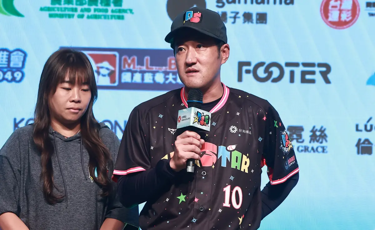 ▲平野惠一首度擔任「TEAM STAR」明星隊總教練，喜感十足的平野惠一笑說自己在明星賽沒有想梗，只想低調一點，把舞台讓給球員，更何況還有其他5隊總教練也要參與，還笑說自己只是陳金鋒的小老弟。（圖／記者葉政勳攝，2025.06.23）