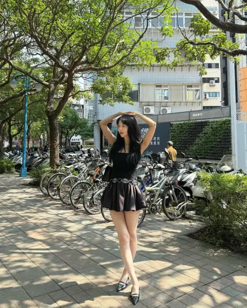 ▲海鮮店老闆親上火線還原真相反擊尹到怡（如圖），意外掀起台、韓文化論戰。（圖／翻攝自尹到怡IG）