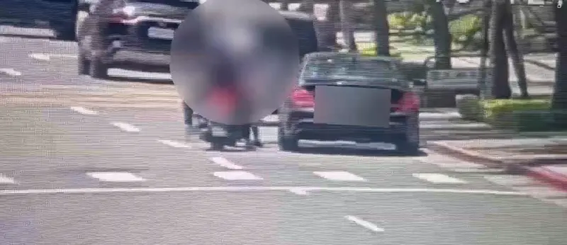 ▲涉嫌對李正皓潑辣椒水的嫌犯，動手前一天分別騎機車、開車場勘。（圖／警方提供）