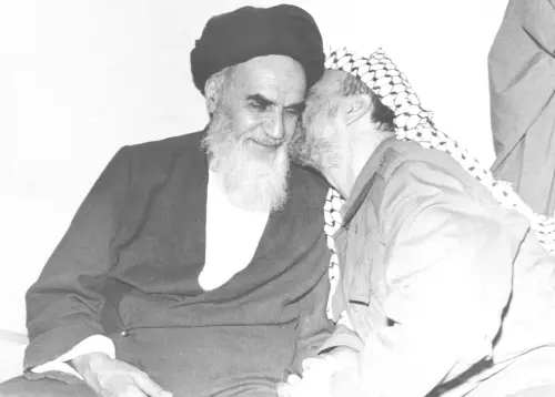 ▲何梅尼成為伊朗最高領袖後，與美國的關係一直相當對立。（圖／美聯社／達志影像）