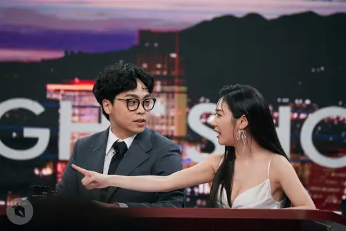 ▲賀瓏（左）與Albee（右）合作《賀瓏夜夜秀》，從共事變成情侶。（圖／摘自賀瓏IG）