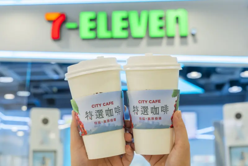 ▲7-11自6月25日起推出全新特選咖啡系列，主打特採高原極選咖啡豆，限時有寄杯買6送6優惠。（圖／7-11提供）