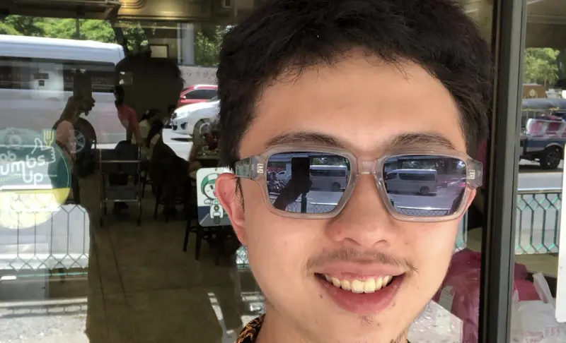 ▲藝人孫鵬、狄鶯的兒子孫安佐（如圖）爭議不斷，近日更被目擊半裸站在台北街頭，眼神迷離的樣子引起討論。（圖／孫安佐IG）