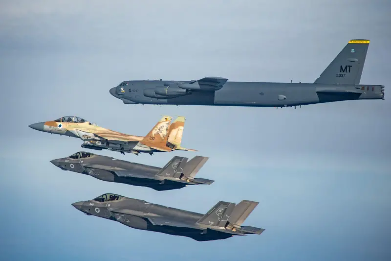 ▲美軍B-52轟炸機、以色列F-15I(中)與F-35I戰機。(圖/以色列國防部)