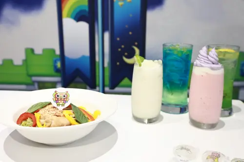 ▲《新楓之谷》主題餐廳限定餐點，共推出3道主餐、4杯冷飲。（圖／記者葉政勳攝）