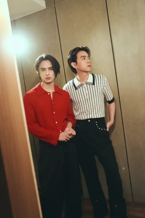 ▲樂團JADE三度入圍金曲！嘟嘟（左）甜認演員女友　AJ（右）自爆喜歡左撇子女生。（圖／多好娛樂提供）