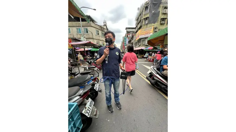 ▲大罷免前風波不斷 洪健益爆掃街險遭撞（圖／洪建益臉書）