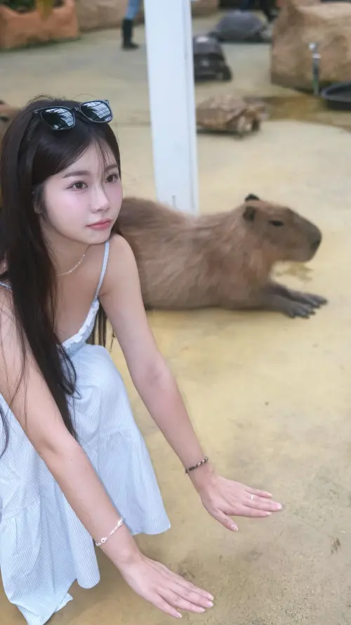 ▲林佳緯拍攝賴可（如圖）的男友視角。（圖／翻攝自賴可IG）