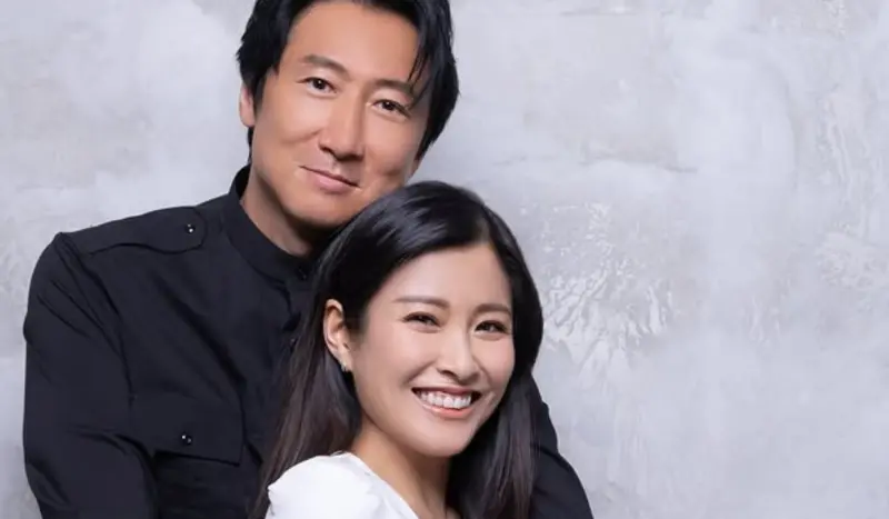 ▲洪金寶的兒媳周家蔚（右）被爆出軌，深夜遭狗仔拍到與3名男子進出私人會館。周家蔚澄清還原當時情況，老公洪天明（左）也出面回應，力挺妻子。（圖／周家蔚IG）