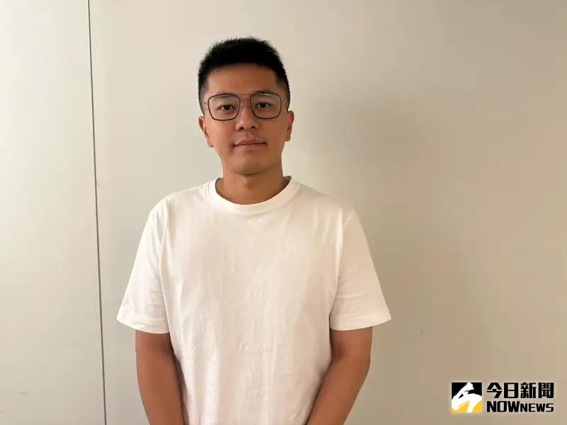 ▲李孝亮（如圖）畢業於哥倫比亞大學，因罷免吳沛憶爆紅，他也在專訪中首度提到與媽媽的關係。（圖／記者李欣容攝）