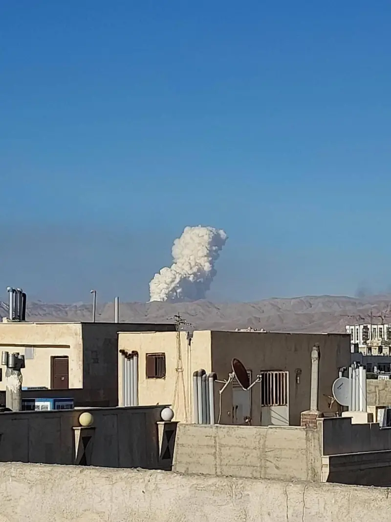 ▲以伊戰爭暫停，孫經權在當地所拍攝的影像，包括德黑蘭遭以色列軍隊轟炸畫面，以及高樓大廈被炸後受損畫面。（圖／貿協提供）