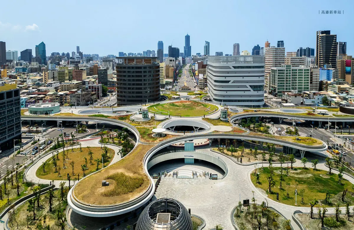 ▲高雄車站大改造中，三鐵共構翻轉市心未來藍圖，未來遠雄峰蘊僅需10分鐘即可直抵三鐵共構高雄站。（圖／業者提供）